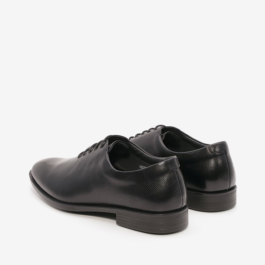 נעלי אוקספורד מבריקות לגברים בצבע שחור