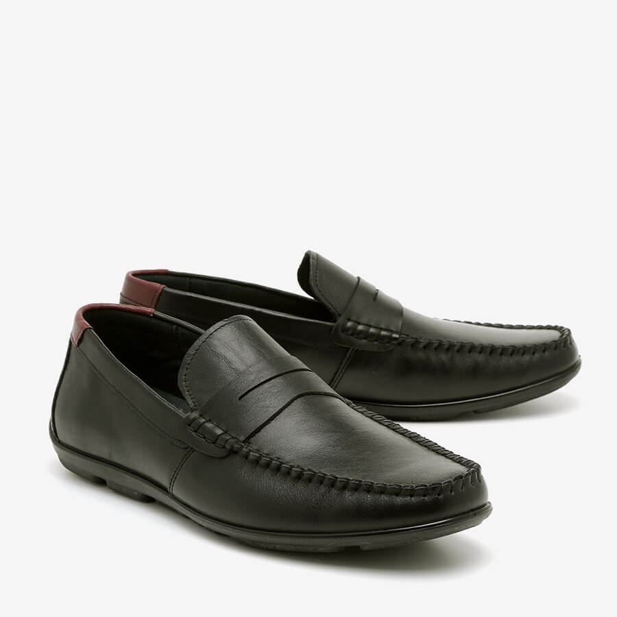 נעלי מוקסין מעור אפנתיות