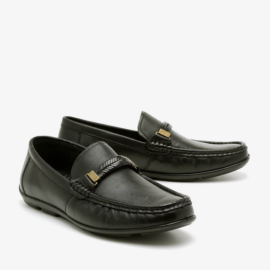 נעלי עור מוקסין צמה