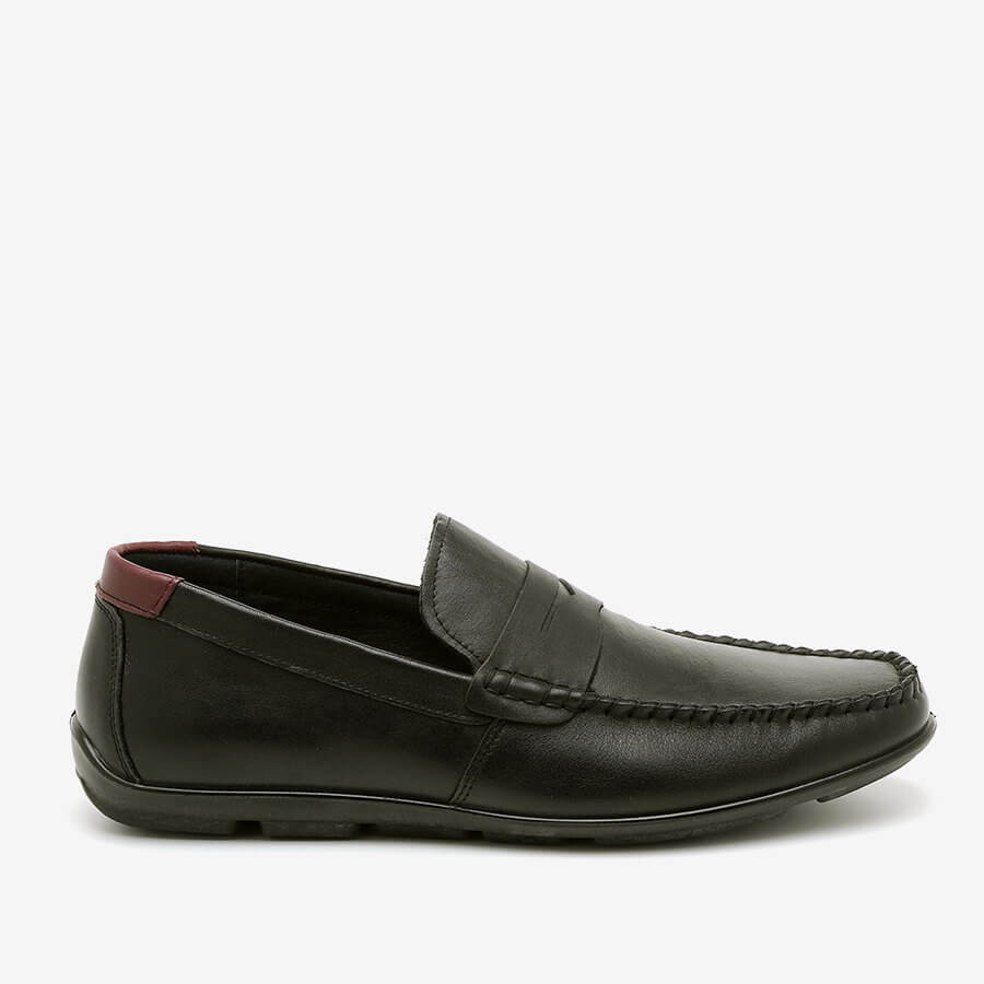 נעלי מוקסין מעור אפנתיות