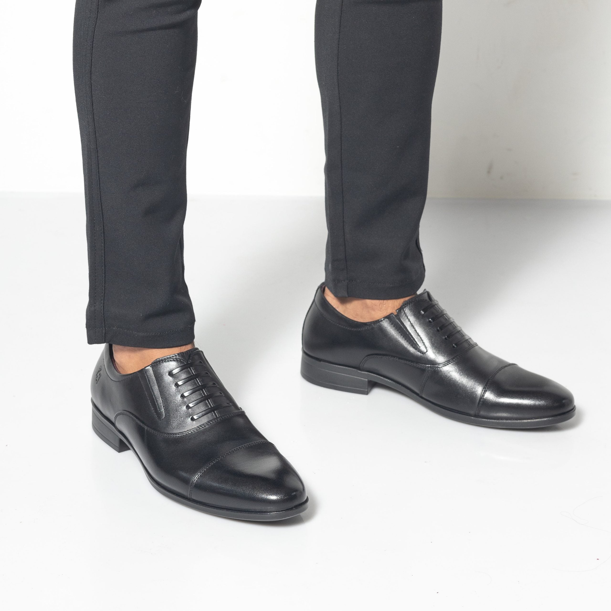 נעלי אלגנט עגול דמוי שרוך פס