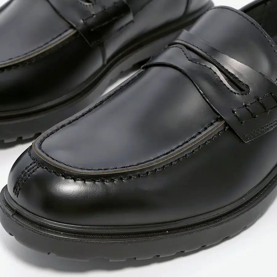 מוקסינים לגברים בצבע שחור עם סוליה עבה