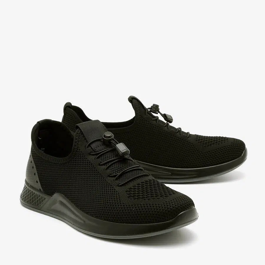 נעלי סניקרס אופנתיות