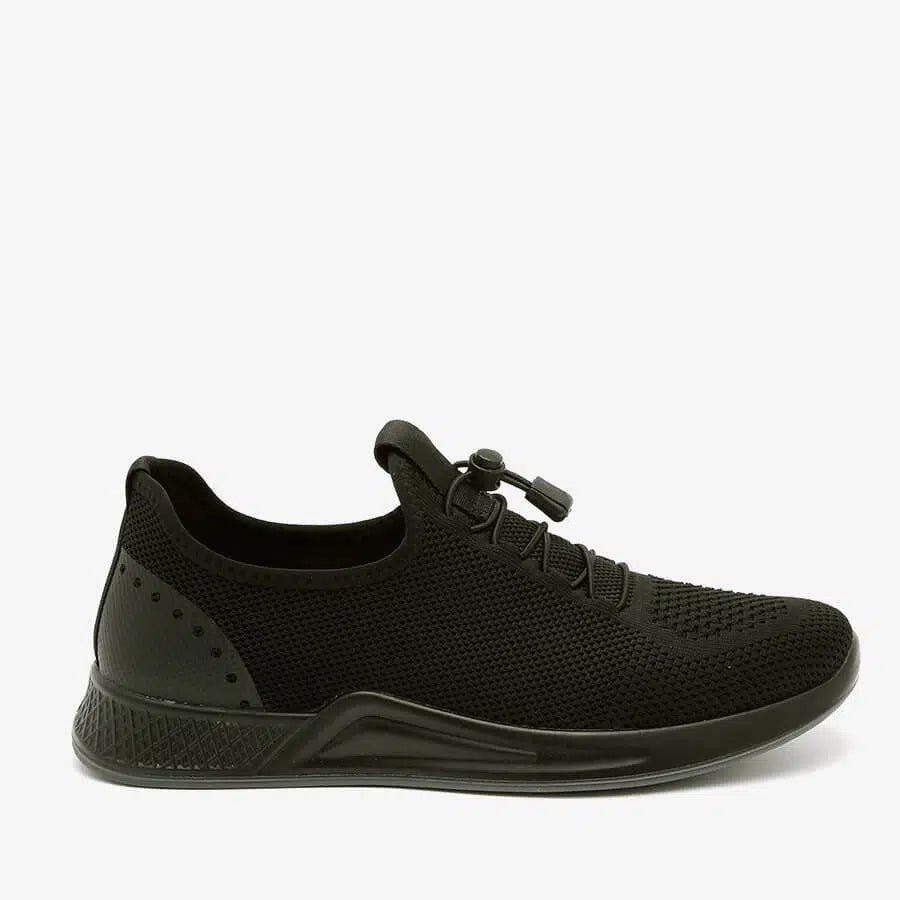 נעלי סניקרס אופנתיות