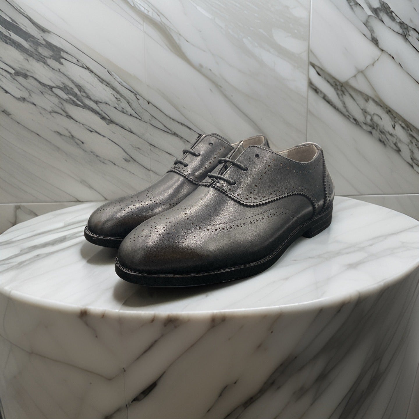 עקב גומי - שחור לק